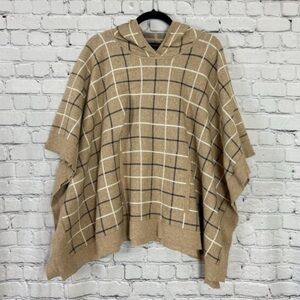 Tahari plaid hooded poncho One Size